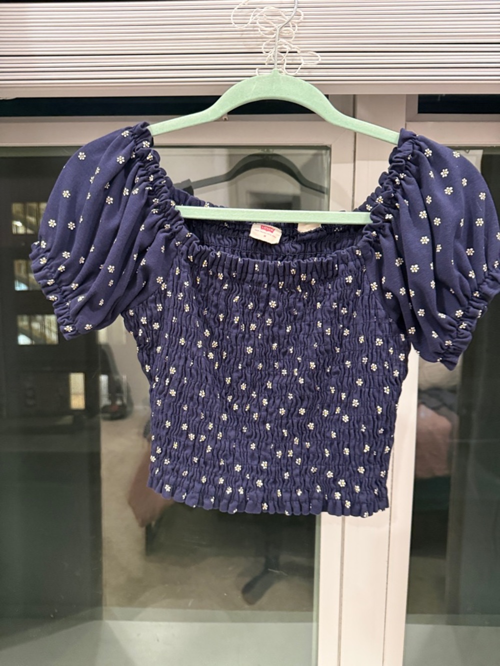 Levi's Navy Floral Smocked Puff-Sleeve Crop Top